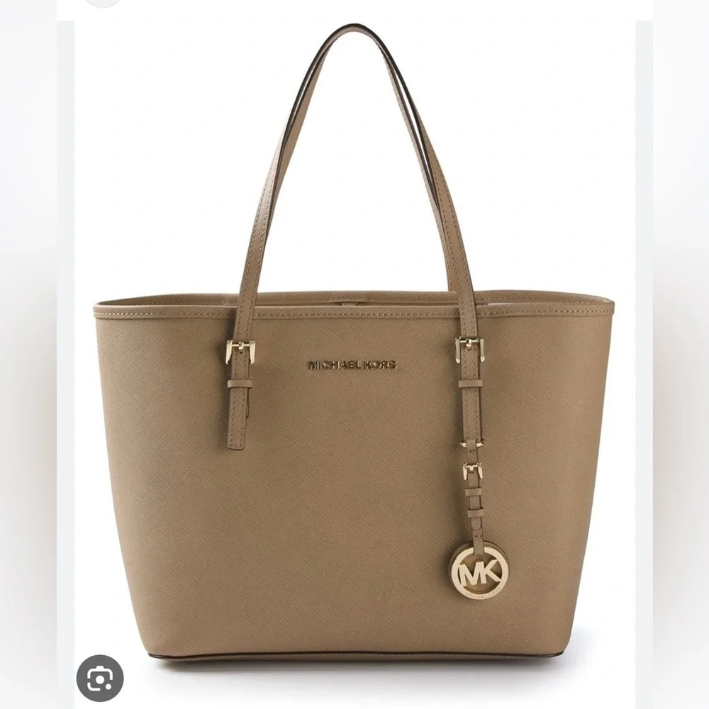 MICHAEL KORS Jet Set Tote NWT